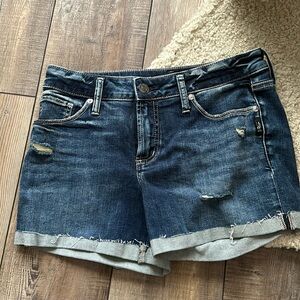 Silver Jeans Suki Distressed Cuffed short eco